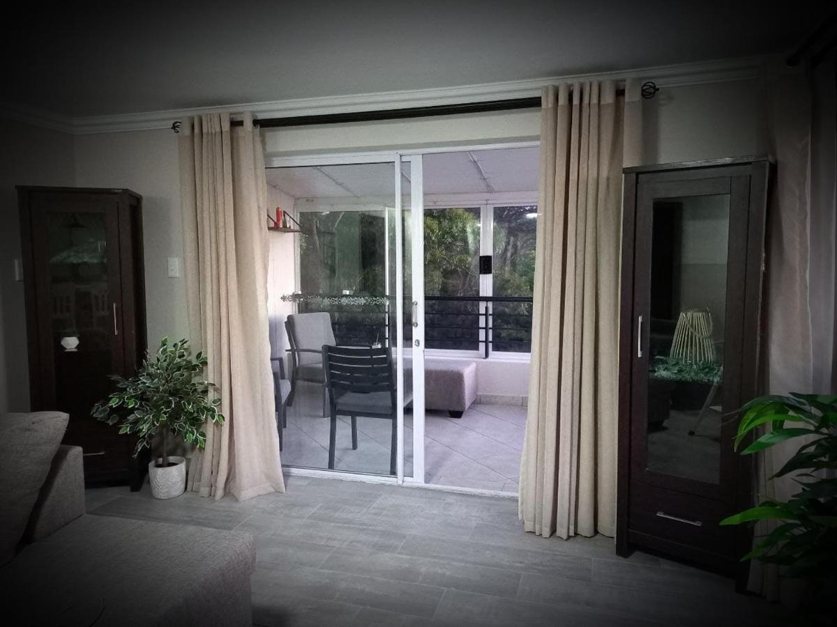 Bay-Side Apartment, Gordon'S Bay Gordonʼs Bay Exterior foto