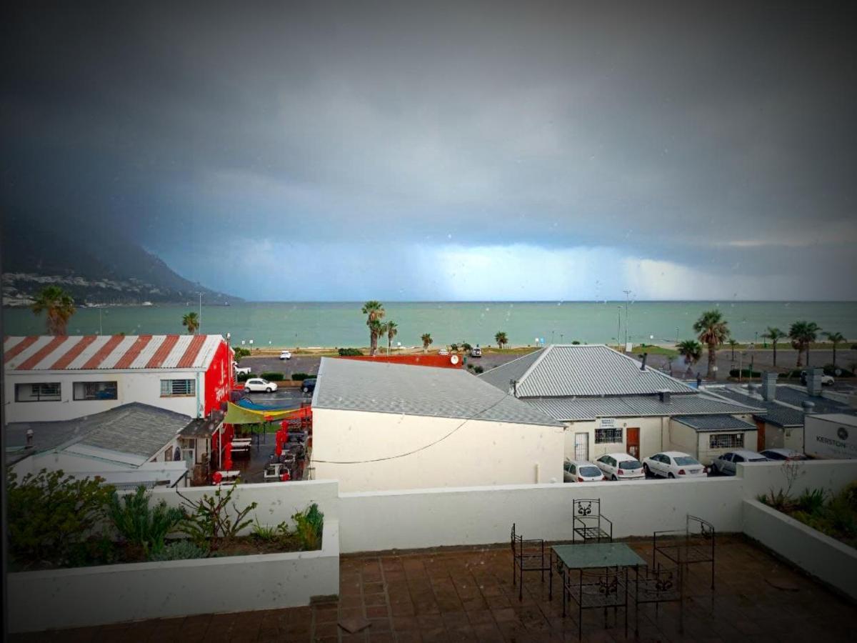 Bay-Side Apartment, Gordon'S Bay Gordonʼs Bay Exterior foto